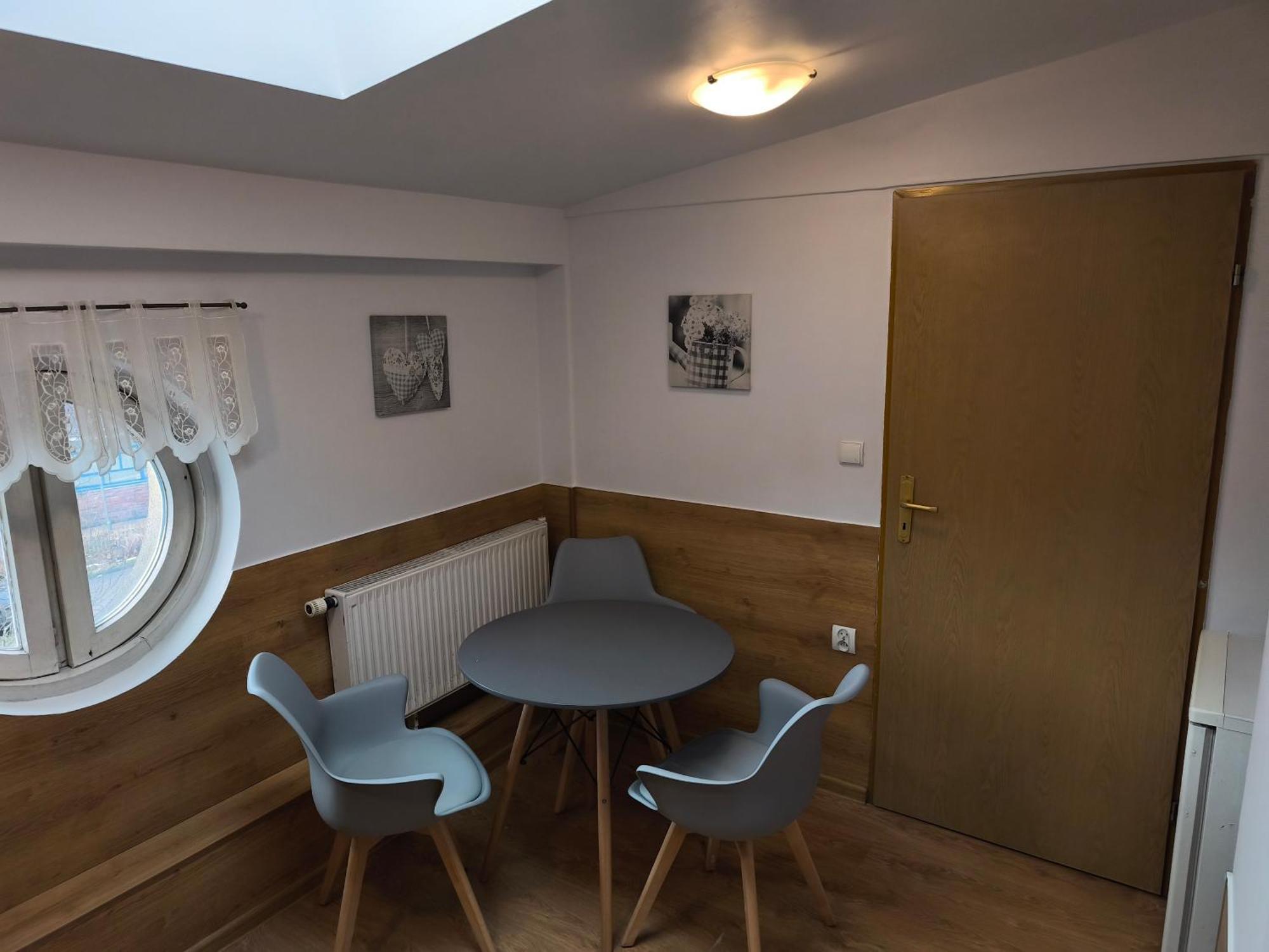 Pokoje Goscinne I Apartamenty Krupowki 19 Zakopane Esterno foto