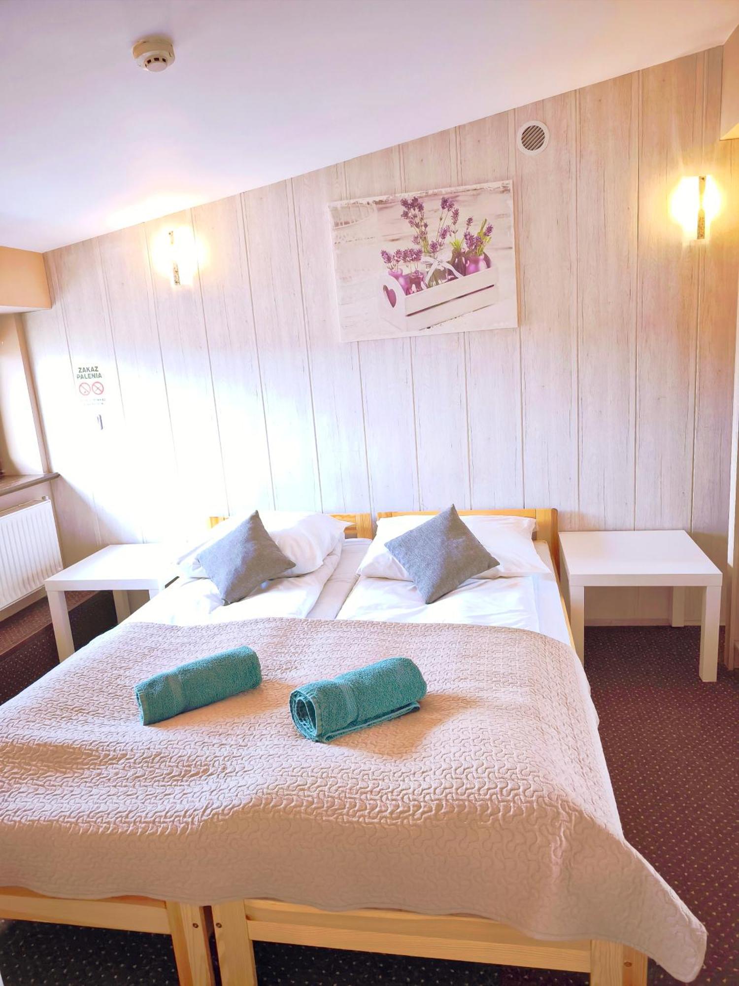 Pokoje Goscinne I Apartamenty Krupowki 19 Zakopane Esterno foto