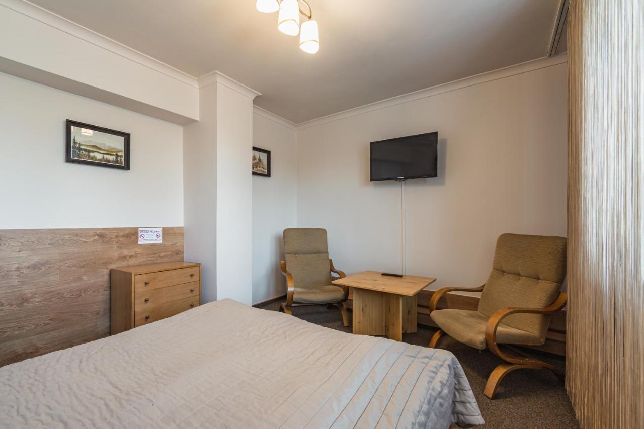 Pokoje Goscinne I Apartamenty Krupowki 19 Zakopane Esterno foto